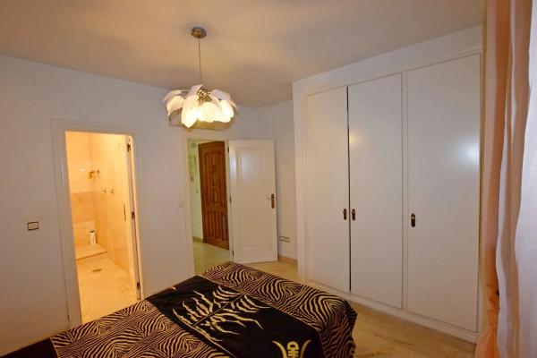 Piso en calle Anfora, 850