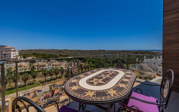 Ático en Barrio Lomas de Campoamor-Las Ramblas