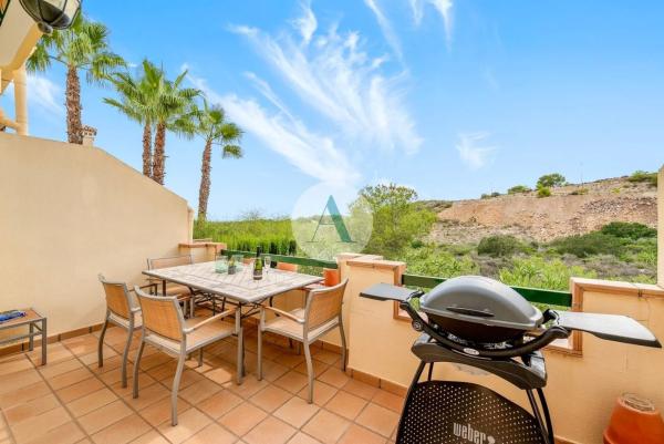 Chalet pareado en avenida de Ibiza