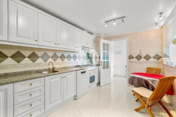 Piso en avenida Conde de Barcelona, 9