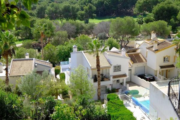 Chalet en Barrio Lomas de Campoamor-Las Ramblas