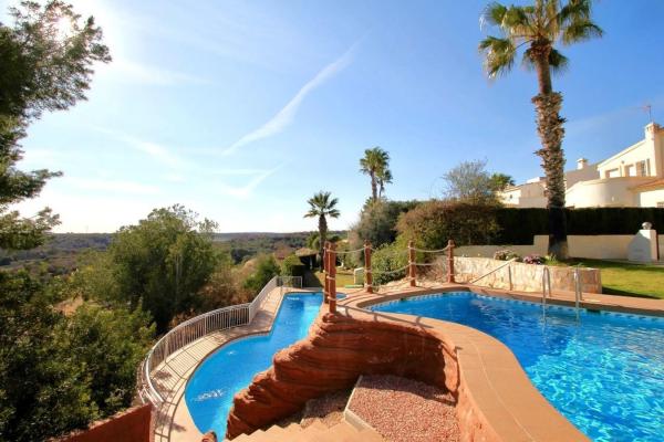Chalet en Barrio Lomas de Campoamor-Las Ramblas
