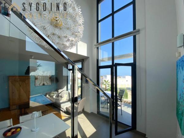 Dúplex en Barrio Lomas de Campoamor-Las Ramblas