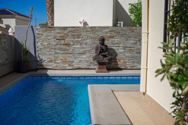 Chalet en Barrio Lomas de Campoamor-Las Ramblas