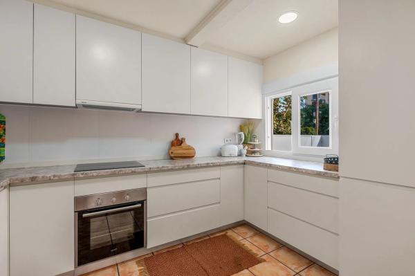 Casa independiente en calle Aries