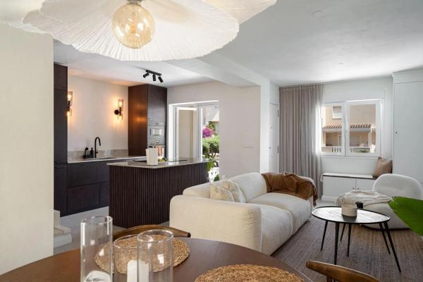 Chalet pareado en calle Tiberiades, 25 -26