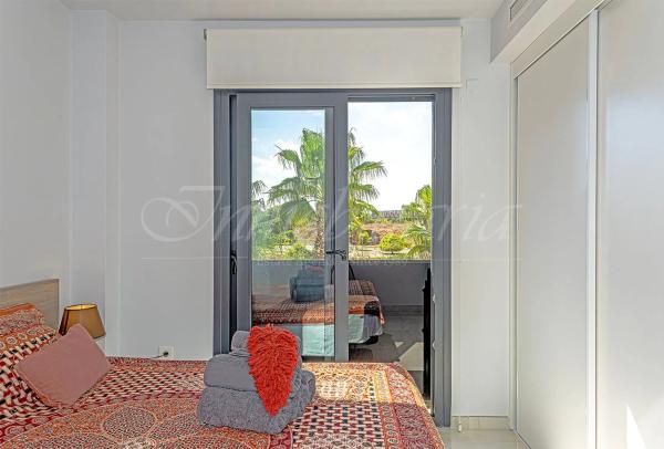 Piso en calle Lagos de Covadonga