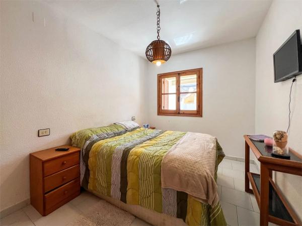 Chalet adosado en calle de las Golondrinas