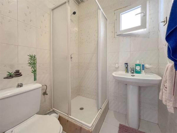 Chalet adosado en calle de las Golondrinas