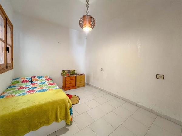 Chalet adosado en calle de las Golondrinas