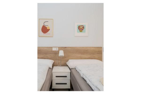 Piso en calle Lagos de Covadonga, 6