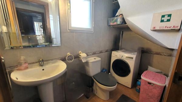 Chalet pareado en calle Baikal, 74