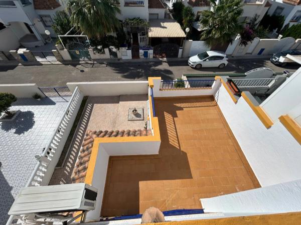 Dúplex en Barrio Los Almendros-La Florida