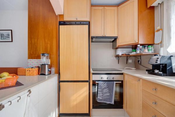 Chalet pareado en calle Pluton