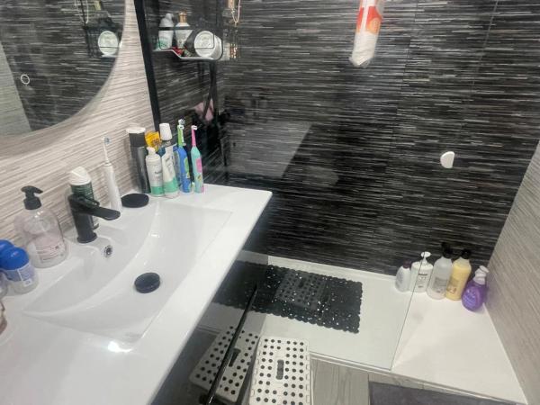 Piso en calle Aries, 4