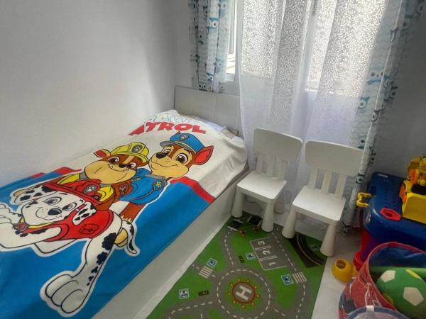 Piso en calle Aries, 4