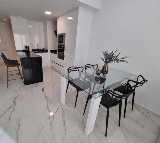 Piso en calle Lagos de Covadonga