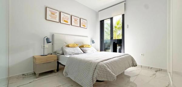 Piso en calle Lagos de Covadonga