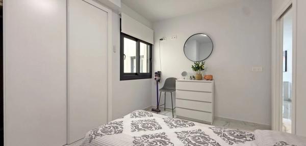 Piso en calle Lagos de Covadonga