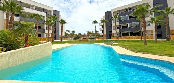 Piso en calle Lagos de Covadonga