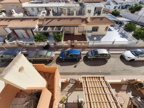 Ático en Barrio Los Almendros-La Florida