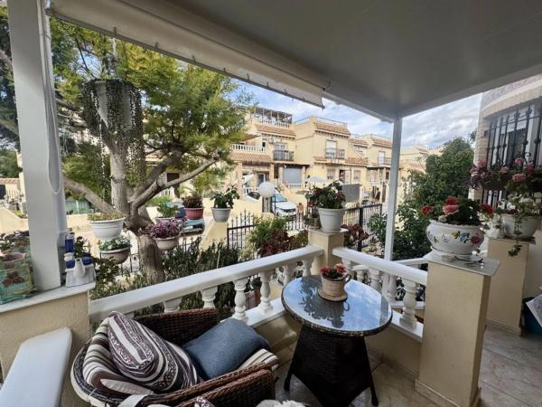 Chalet adosado en calle de la Garza