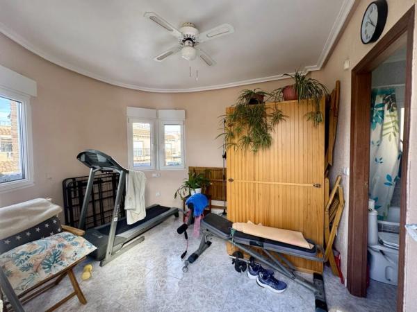 Chalet adosado en calle de la Garza