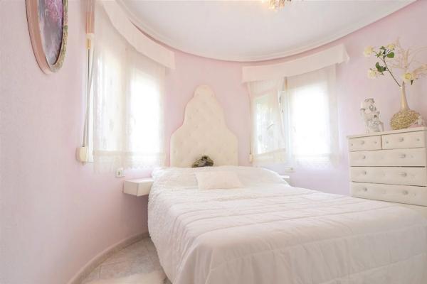 Chalet adosado en calle de la Garza