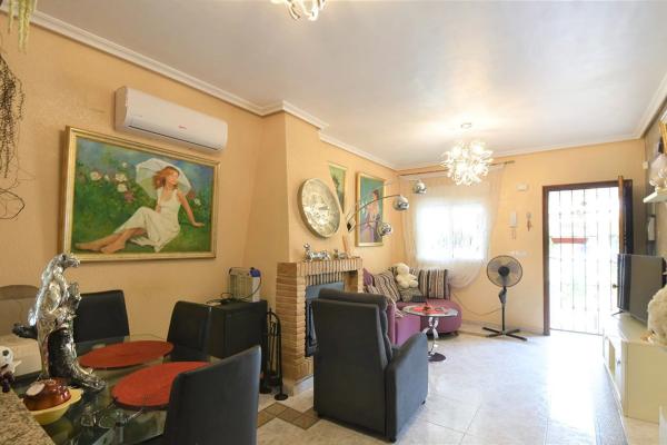 Chalet adosado en calle de la Garza