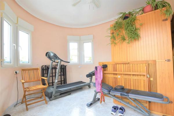 Chalet adosado en calle de la Garza