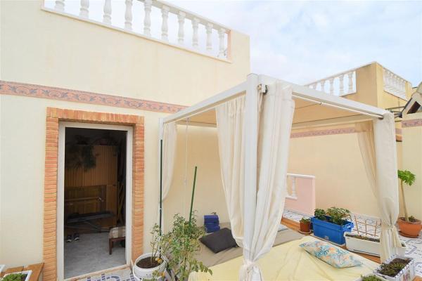 Chalet adosado en calle de la Garza