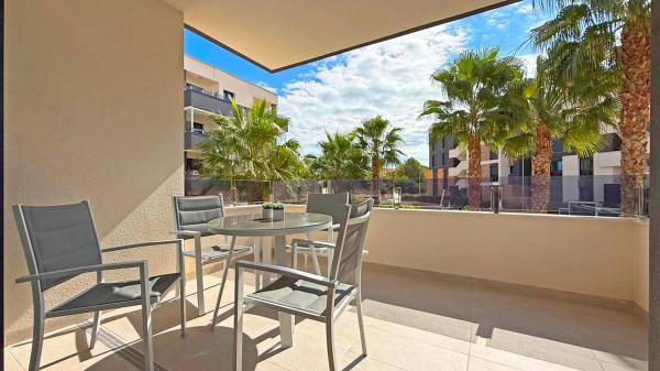 Piso en calle Lagos de Covadonga, 6