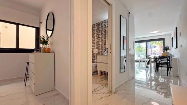 Piso en calle Lagos de Covadonga, 6