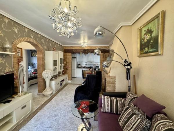 Chalet pareado en calle de las Golondrinas