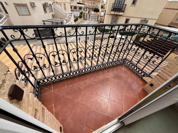 Chalet adosado en calle de la Garza