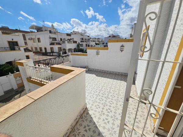 Chalet adosado en lagunas de ruidera, 453