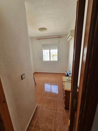 Chalet adosado en lagunas de ruidera, 453