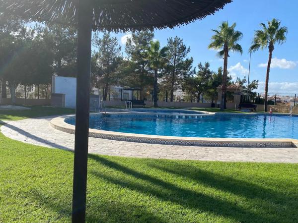 Chalet pareado en calle Lagunas de Ruidera, 607