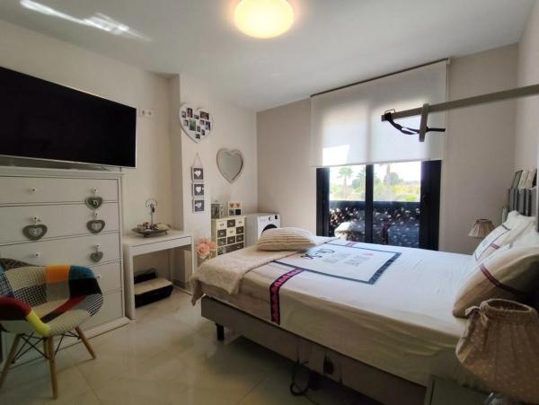 Piso en calle Lagos de Covadonga