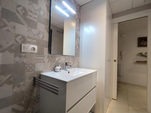 Piso en calle Lagos de Covadonga