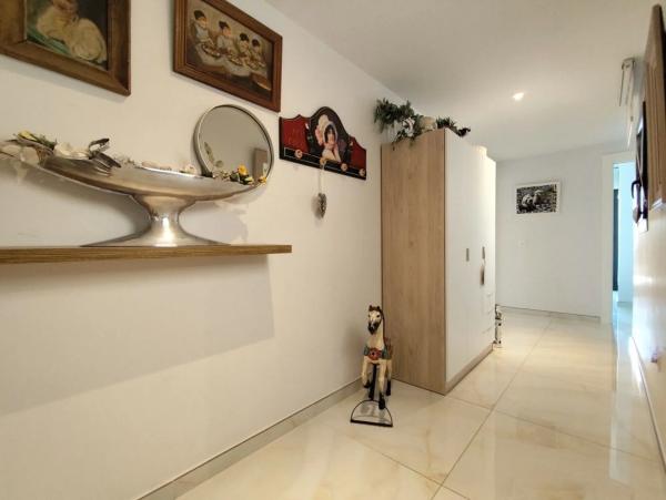 Piso en calle Lagos de Covadonga