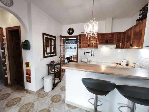 Chalet en Barrio Los Almendros-La Florida