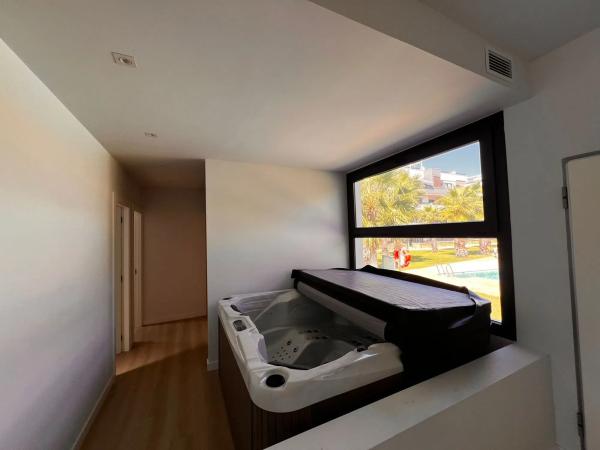 Piso en calle Lagos de Covadonga