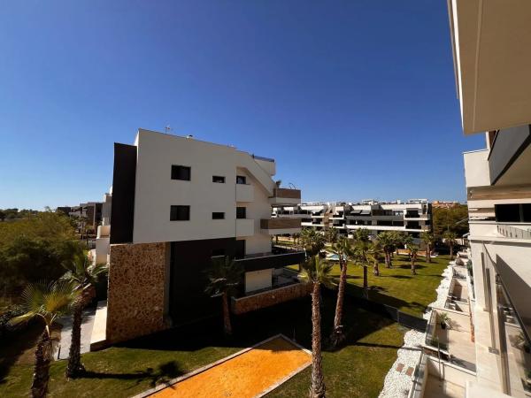 Piso en calle Lagos de Covadonga