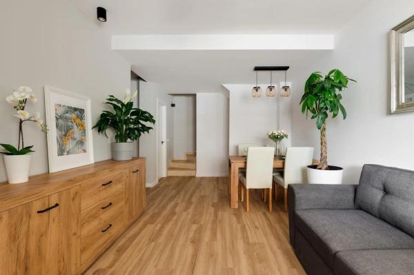 Chalet adosado en calle Leman