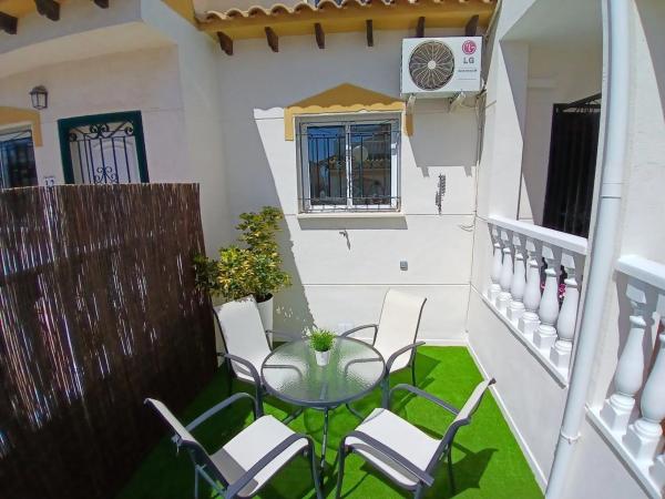Chalet adosado en calle Leman