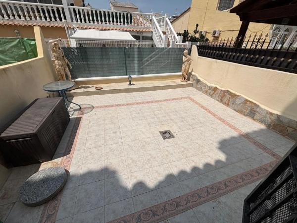 Chalet adosado en calle de las Golondrinas s/n