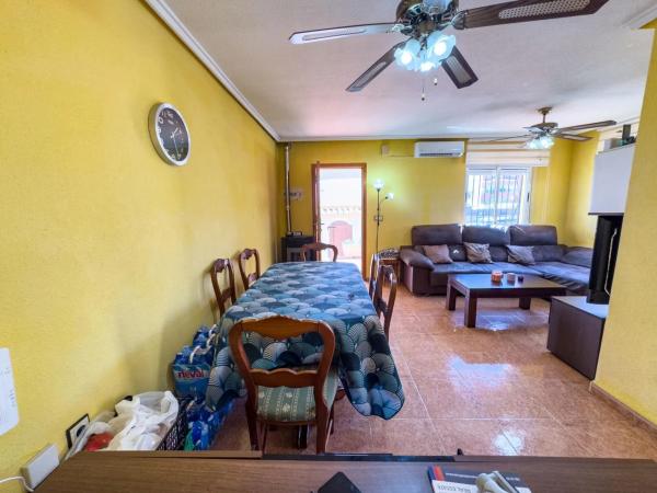 Chalet adosado en calle Lagunas de Ruidera