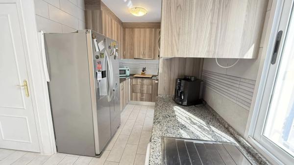 Chalet en Barrio Los Almendros-La Florida