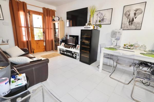 Chalet adosado en calle de las Golondrinas, 150